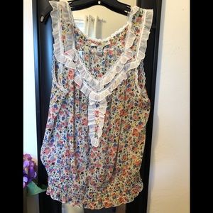 American Rag sleeves top. 3x .